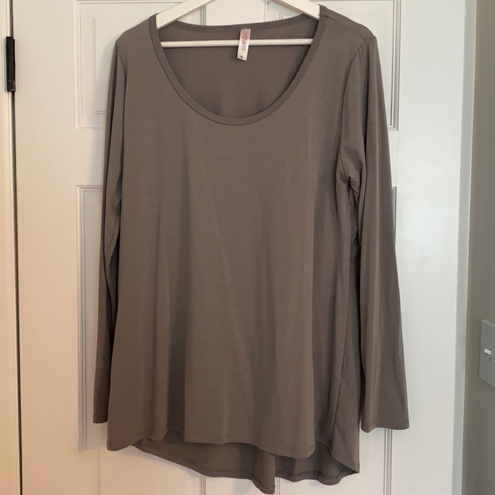 Lularoe gray long sleeve top